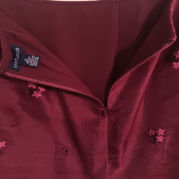 Ann Taylor Silk Skirt Burgandy with Pink Flowers Size 6 - Picture 2 of 7